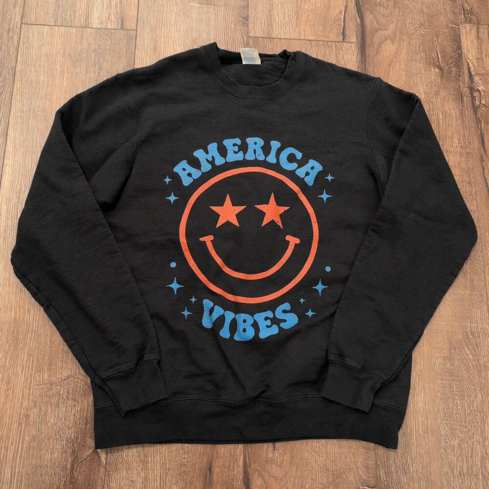 America Vibes Adult Medium Sweatshirt Smiley Face Happy Skater United States USA